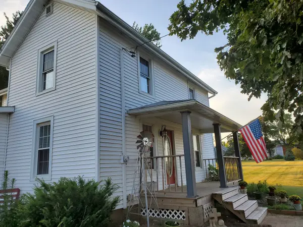 3060 N Leaf River Road, Mount Morris, IL 61054