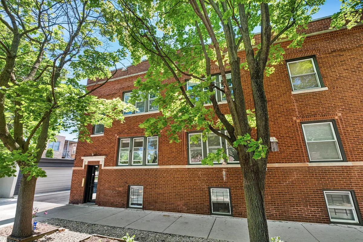2315 W Waveland Avenue #1, Chicago, IL 60618 - #1