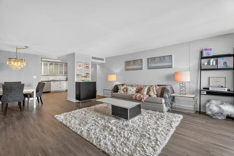 6033 N Sheridan Road #28D, Chicago, IL 60660 - #3