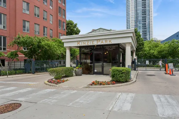 473 N Clinton Street, Chicago, IL 60654
