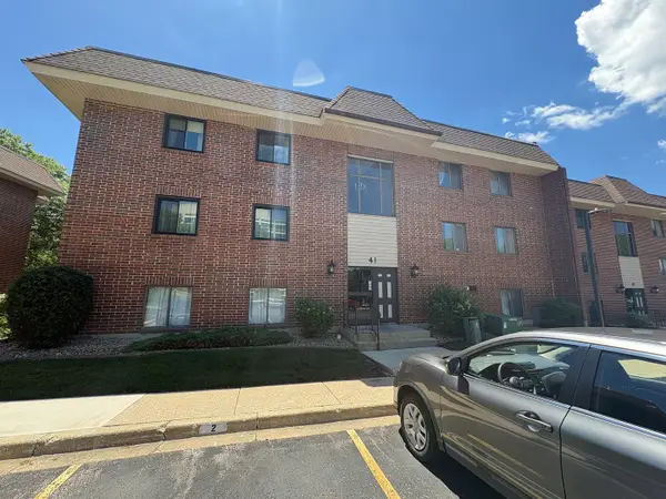 41 E Janata Boulevard #3A, Lombard, IL 60148