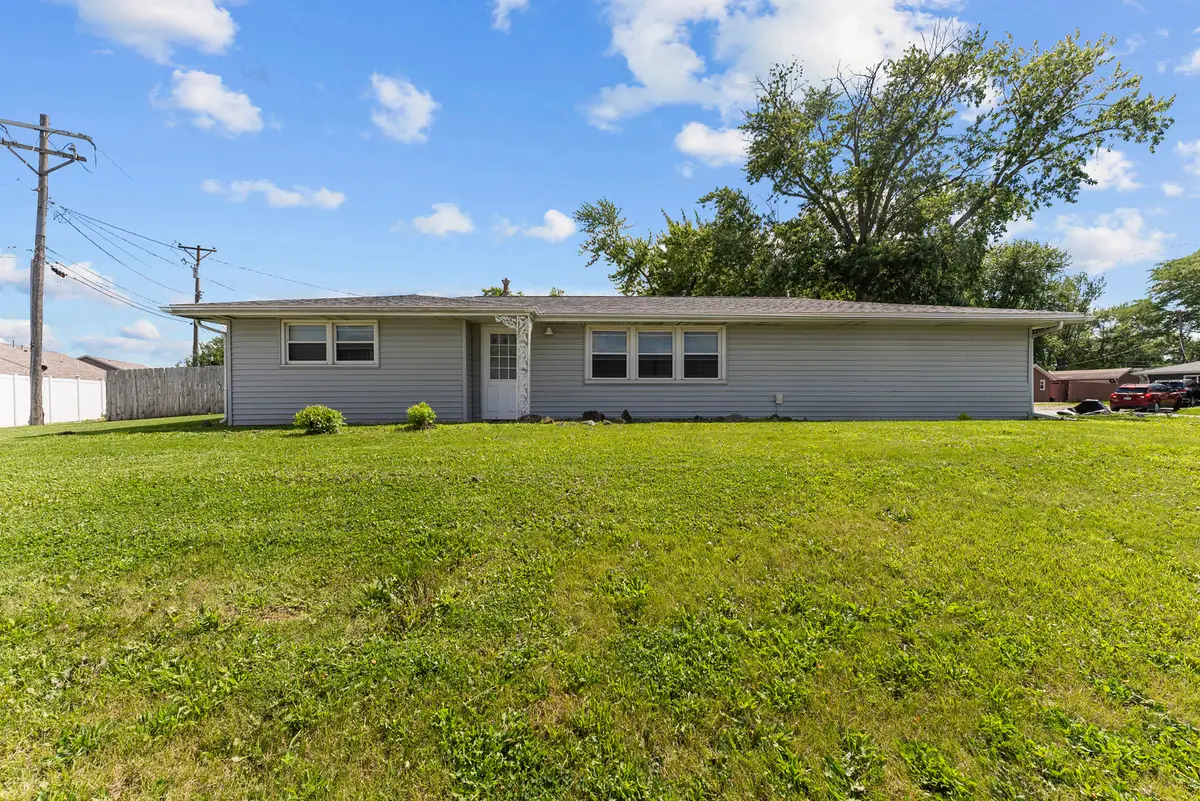 2313 12th Street, Silvis, IL 61282 - #1