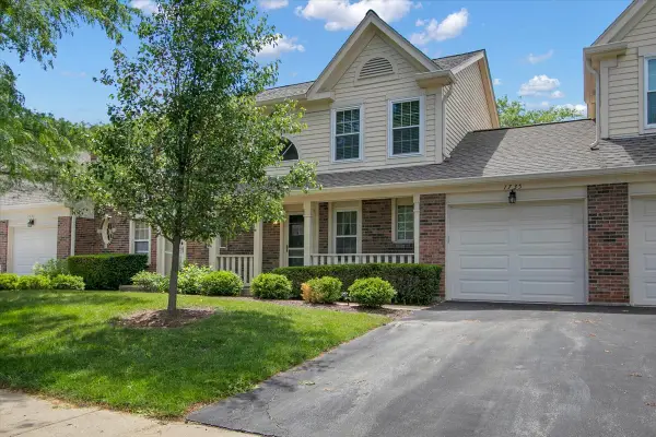 1735 Portsmith Lane #8-3, Arlington Heights, IL 60004