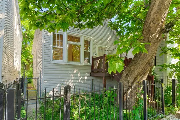 2922 E 78th Place, Chicago, IL 60649