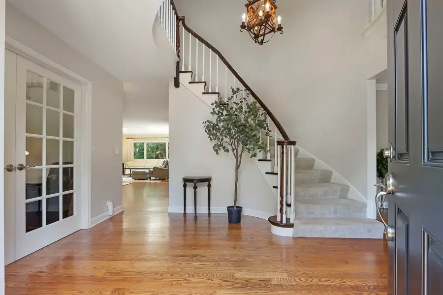 1434 Woodhill Drive, Northbrook, IL 60062 - #2