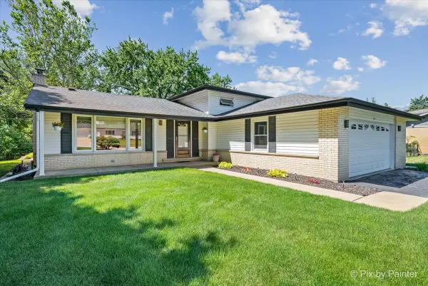 113 W Monterey Avenue, Schaumburg, IL 60193