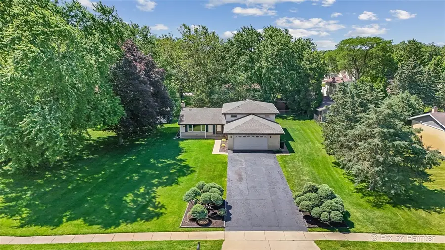 113 W Monterey Avenue, Schaumburg, IL 60193 - #2