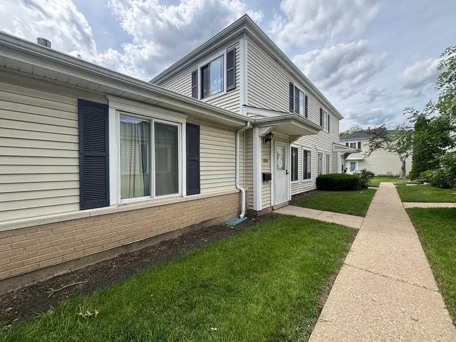 1353 Cove Drive #207B, Prospect Heights, IL 60070 - #2