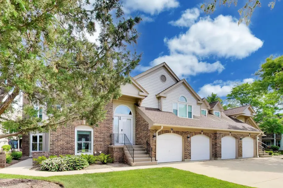 40 Willow Parkway, Buffalo Grove, IL 60089 - #2