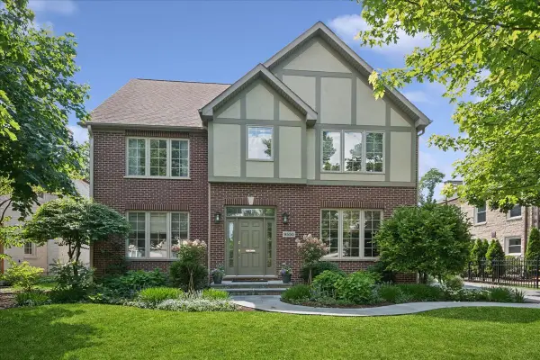 9550 Central Park Avenue, Evanston, IL 60203