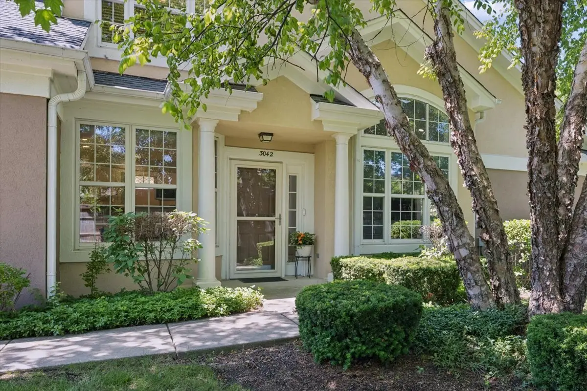 3042 Lexington Lane #3R41, Glenview, IL 60026 - #1