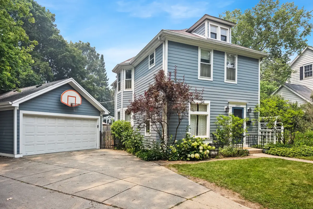 2500 Pioneer Road, Evanston, IL 60201 - #1
