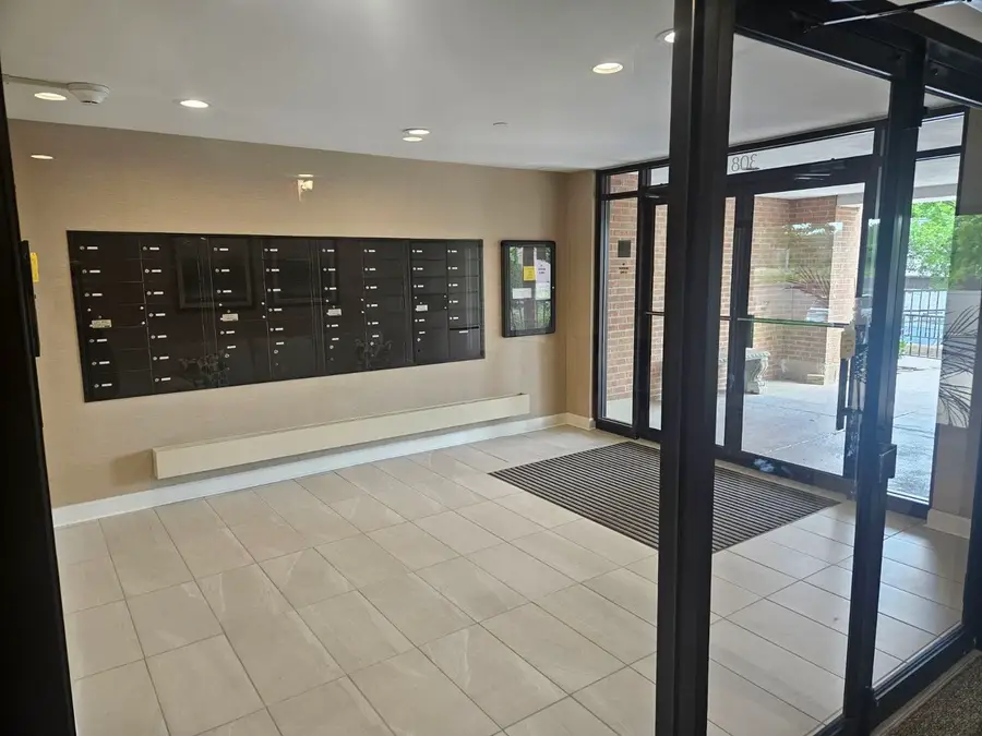 308 Happ Road #304, Northfield, IL 60093 - #3