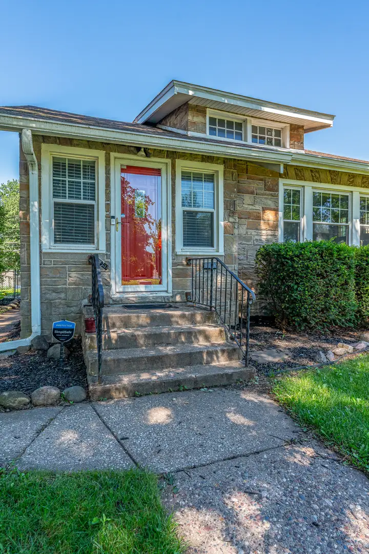 2124 Highland Avenue, Davenport, IA 52803 - #2