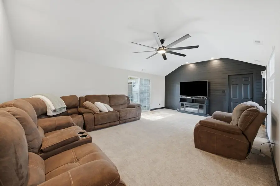 17160 Oriole Avenue, Tinley Park, IL 60477 - #3