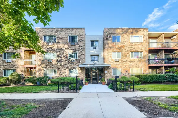 420 Home Avenue #309N, Oak Park, IL 60302