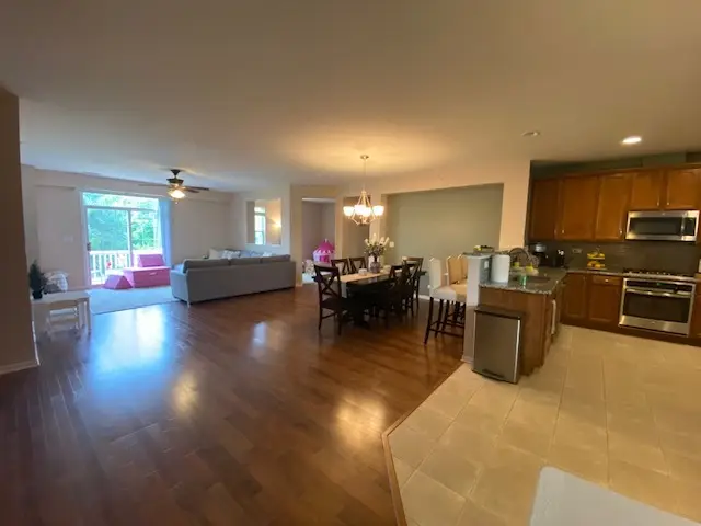 1390 Scarboro Road #1390, Schaumburg, IL 60193 - #2