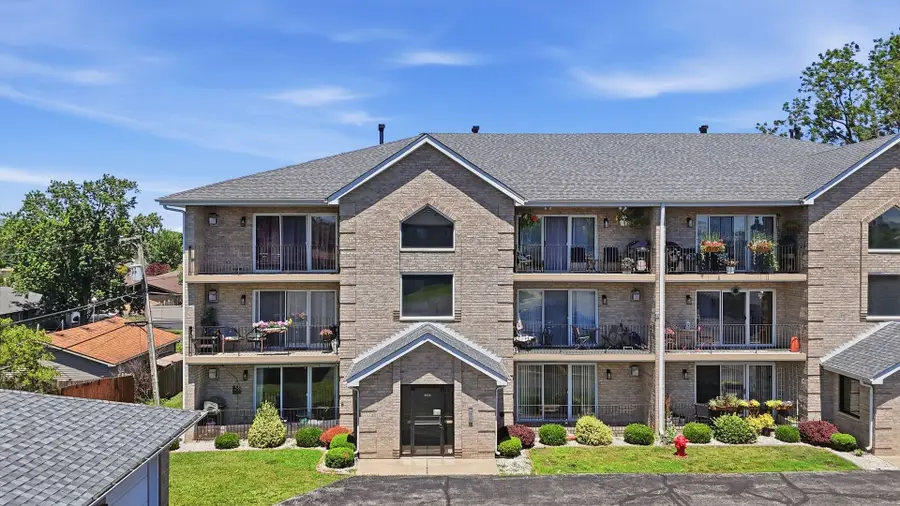 8836 Amelia Court #1A, Justice, IL 60458 - #2