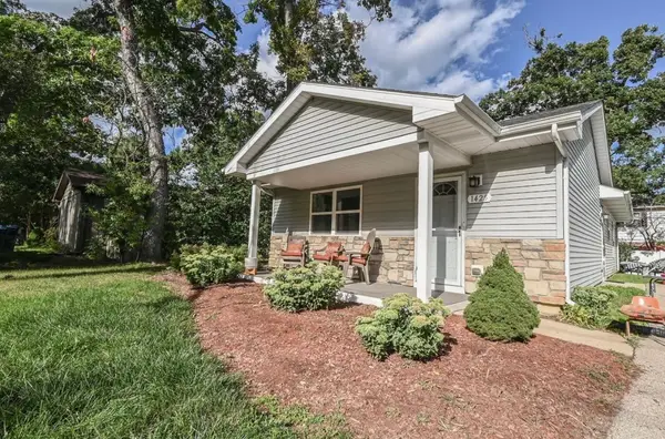 1425 N Mcaree Road, Waukegan, IL 60085