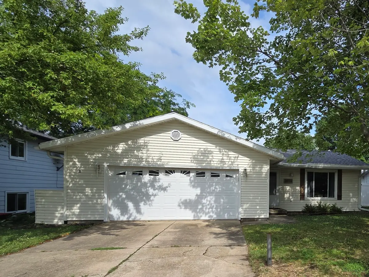 2016 Juniper Lane, Bloomington, IL 61701 - #1