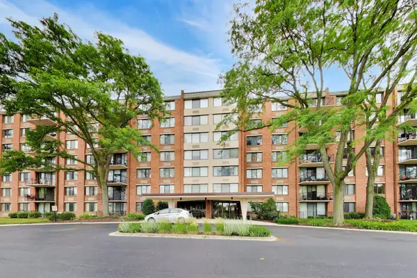2000 Saint Regis Drive #7N, Lombard, IL 60148