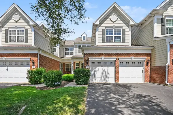1102 Iron Horse Court, Elgin, IL 60124