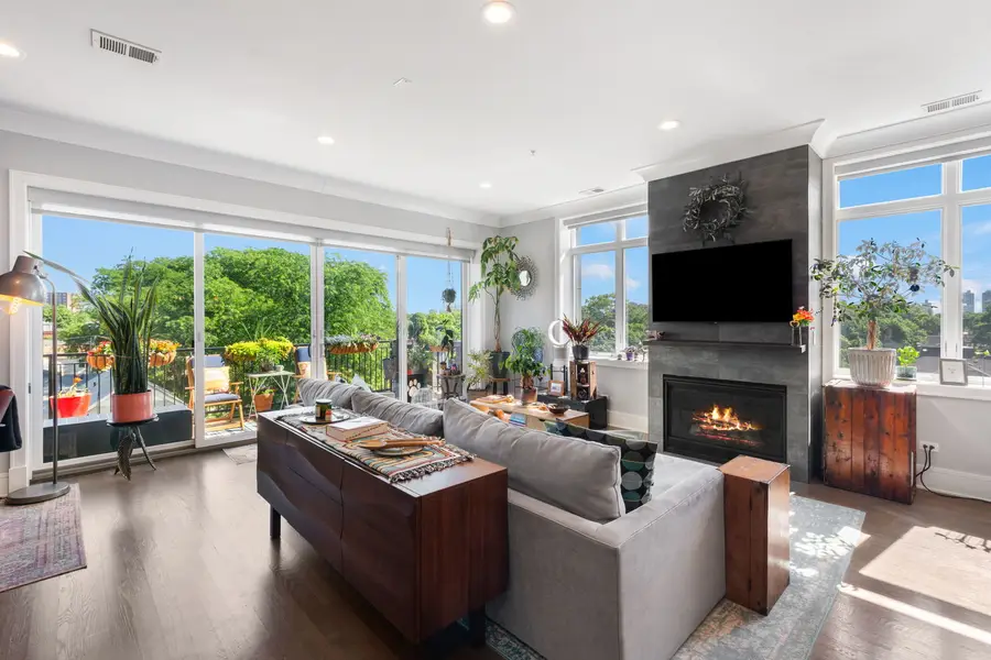 5748 N Hermitage Avenue #404, Chicago, IL 60660 - #3