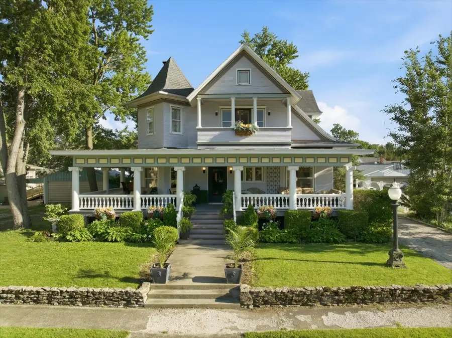 305 W Elm Street, Fairbury, IL 61739 - #2