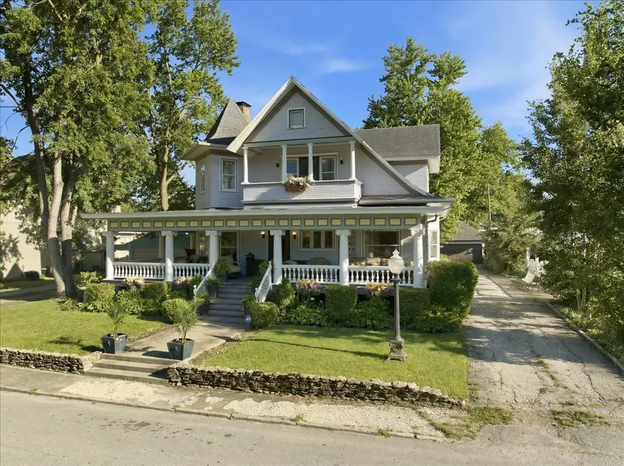 305 W Elm Street, Fairbury, IL 61739 - #3