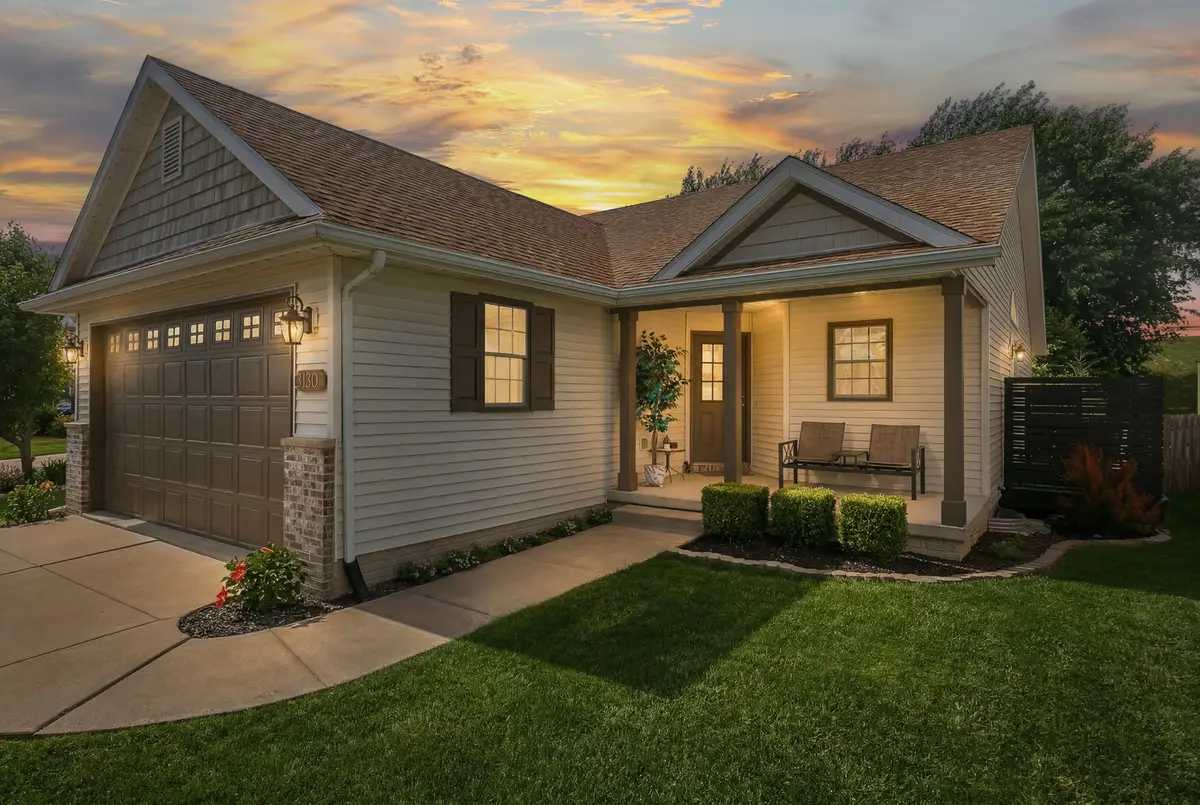 3130 W 34th Street, Davenport, IA 52806 - #1