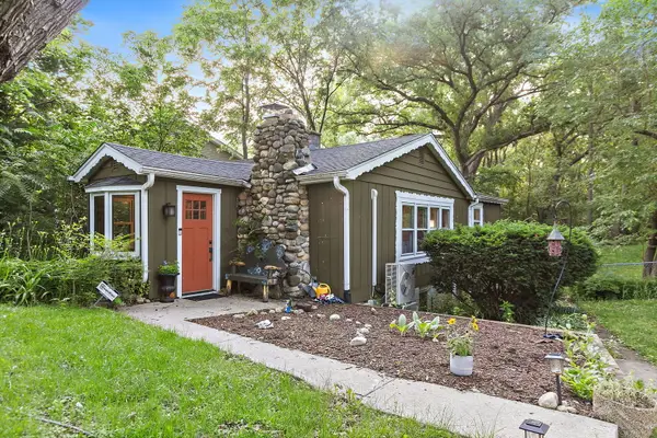 5806 Wonder Woods Drive, Wonder Lake, IL 60097