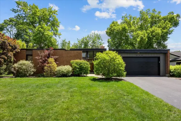 319 Hastings Avenue, Highland Park, IL 60035