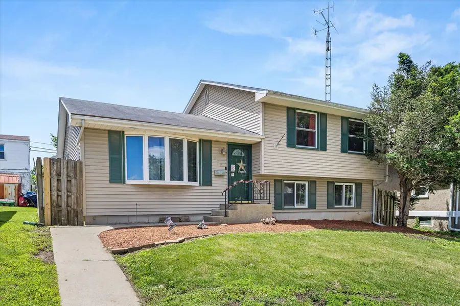 205 W Dakota Street, Spring Valley, IL 61362 - #2