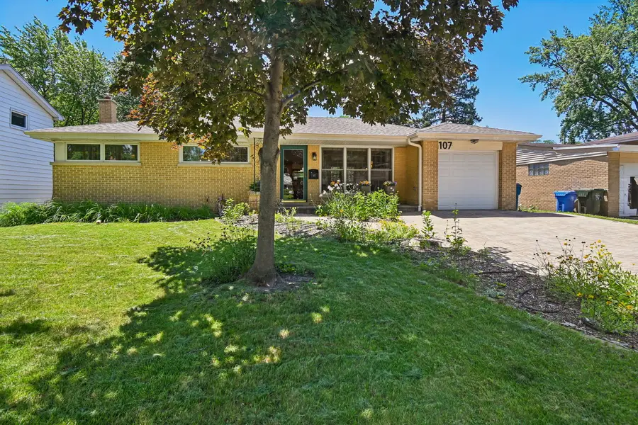 107 W Orchard Place, Mount Prospect, IL 60056 - #2