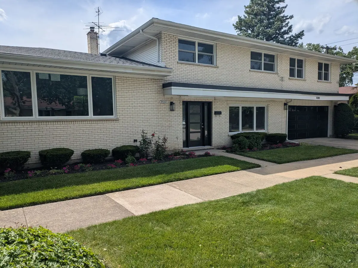 9200 Lowell Avenue, Skokie, IL 60076 - #1
