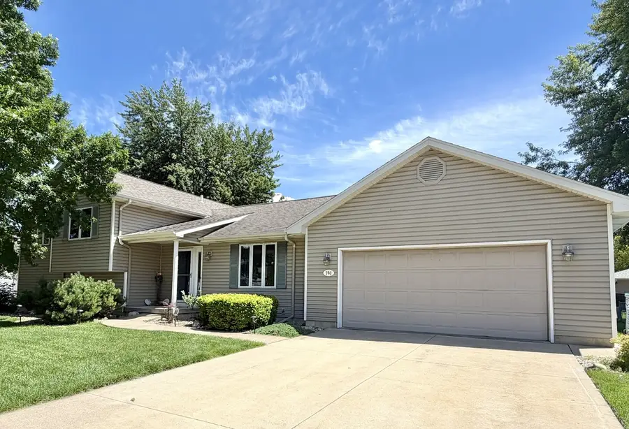 740 26th Street, Peru, IL 61354 - #2