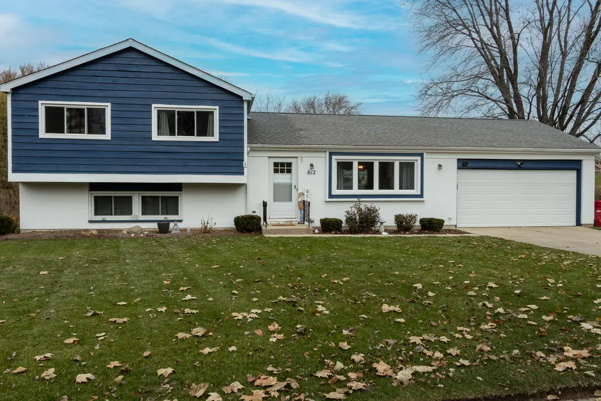 612 Silbury Court, McHenry, IL 60050 - #1