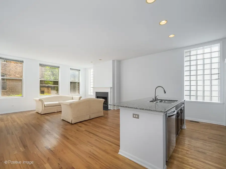 1947 W Evergreen Avenue, Chicago, IL 60622 - #3