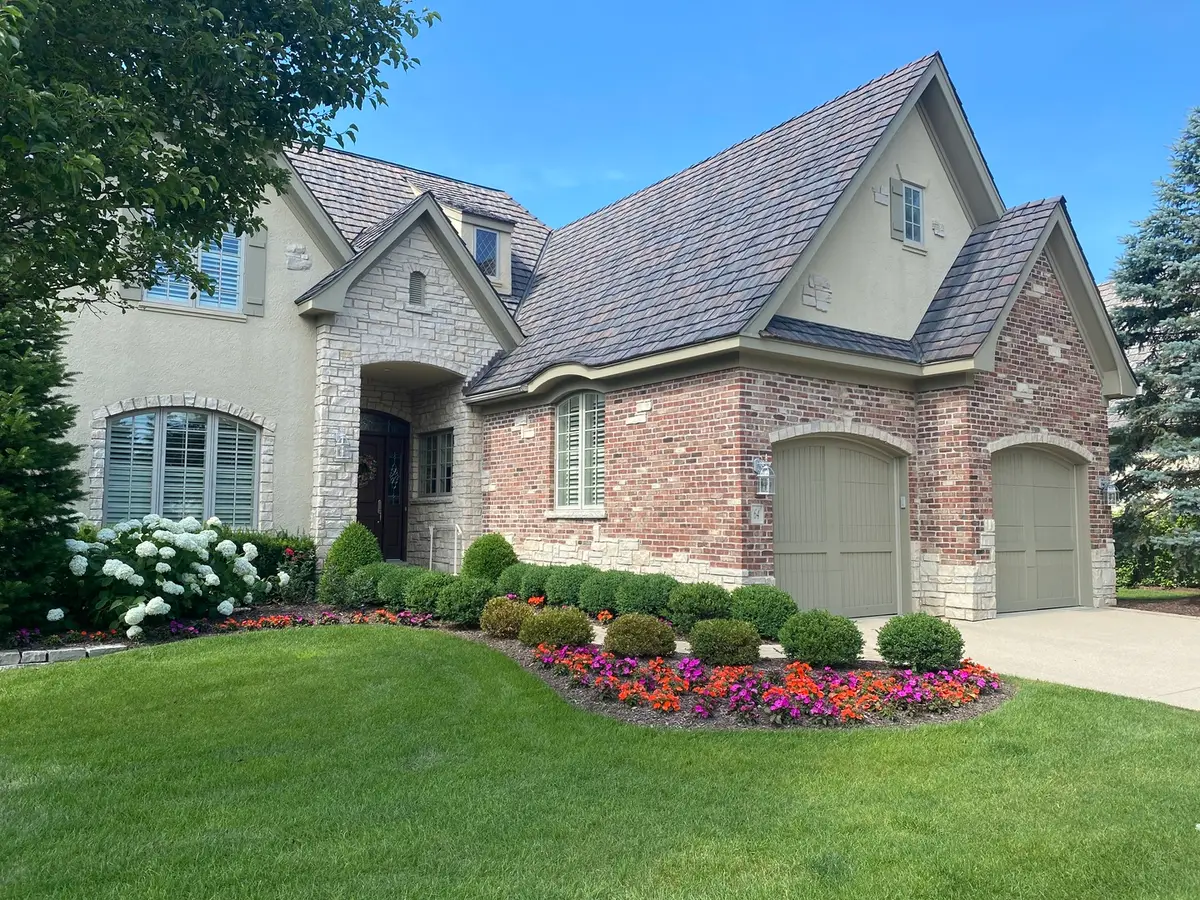 64 Forest Gate Circle, Oak Brook, IL 60523 - #1