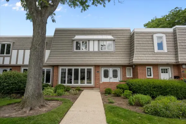 Address Withheld By Seller, Highland Park, IL 60035