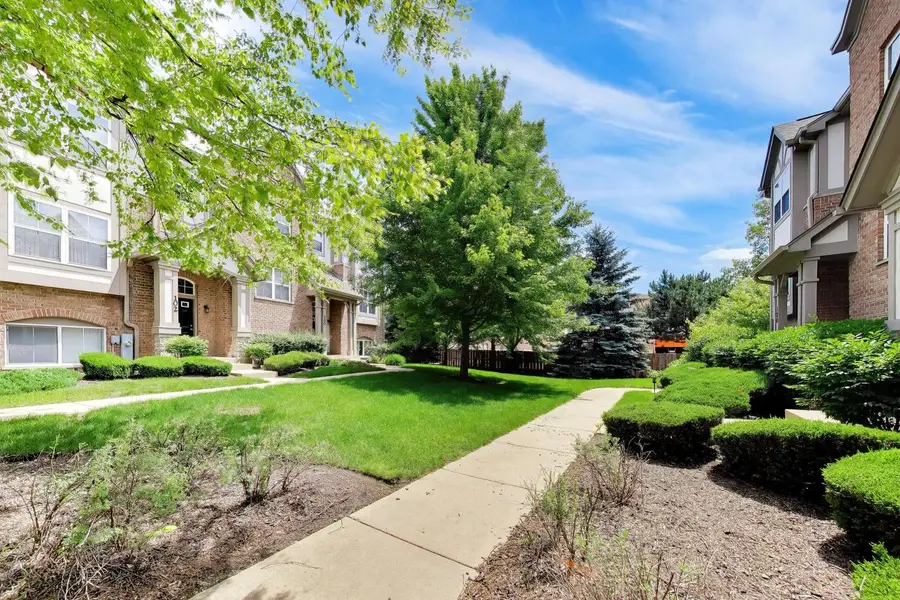 124 Rosehall Drive, Lake Zurich, IL 60047 - #3