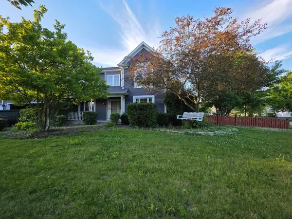 811 Meadow Lane, North Aurora, IL 60542
