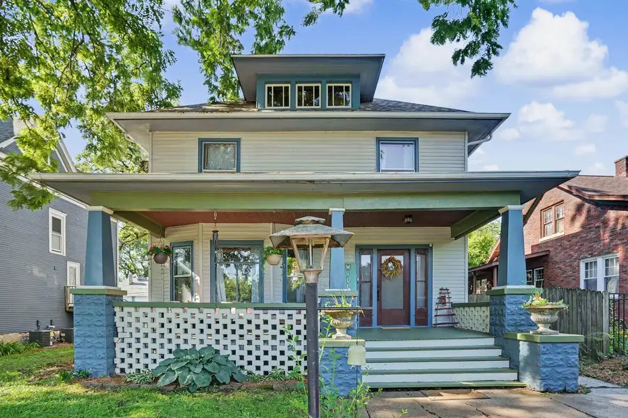 537 W 9th Street, Davenport, IA 52803 - #2