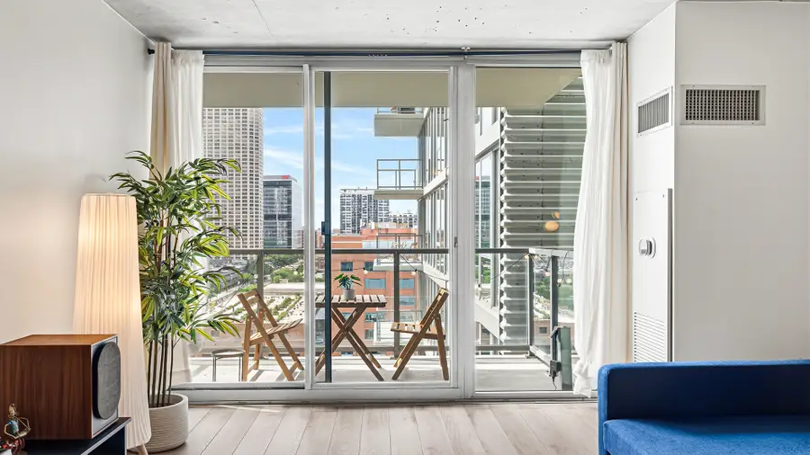 659 W Randolph Street #1016, Chicago, IL 60661 - #3
