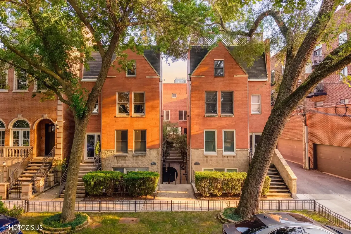 2415 N Janssen Avenue #B, Chicago, IL 60614 - #1