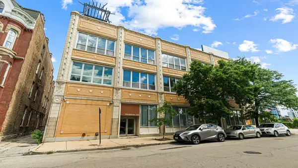 809 N Racine Avenue #204, Chicago, IL 60642