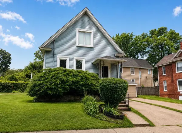 208 S Park Avenue, Waukegan, IL 60085