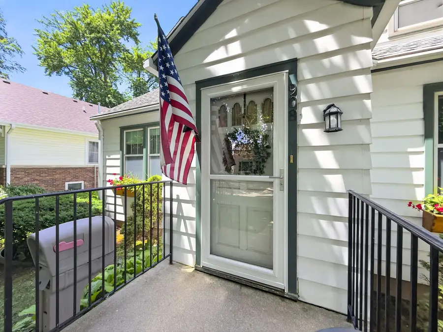 908 N 9th Street, Rochelle, IL 61068 - #2