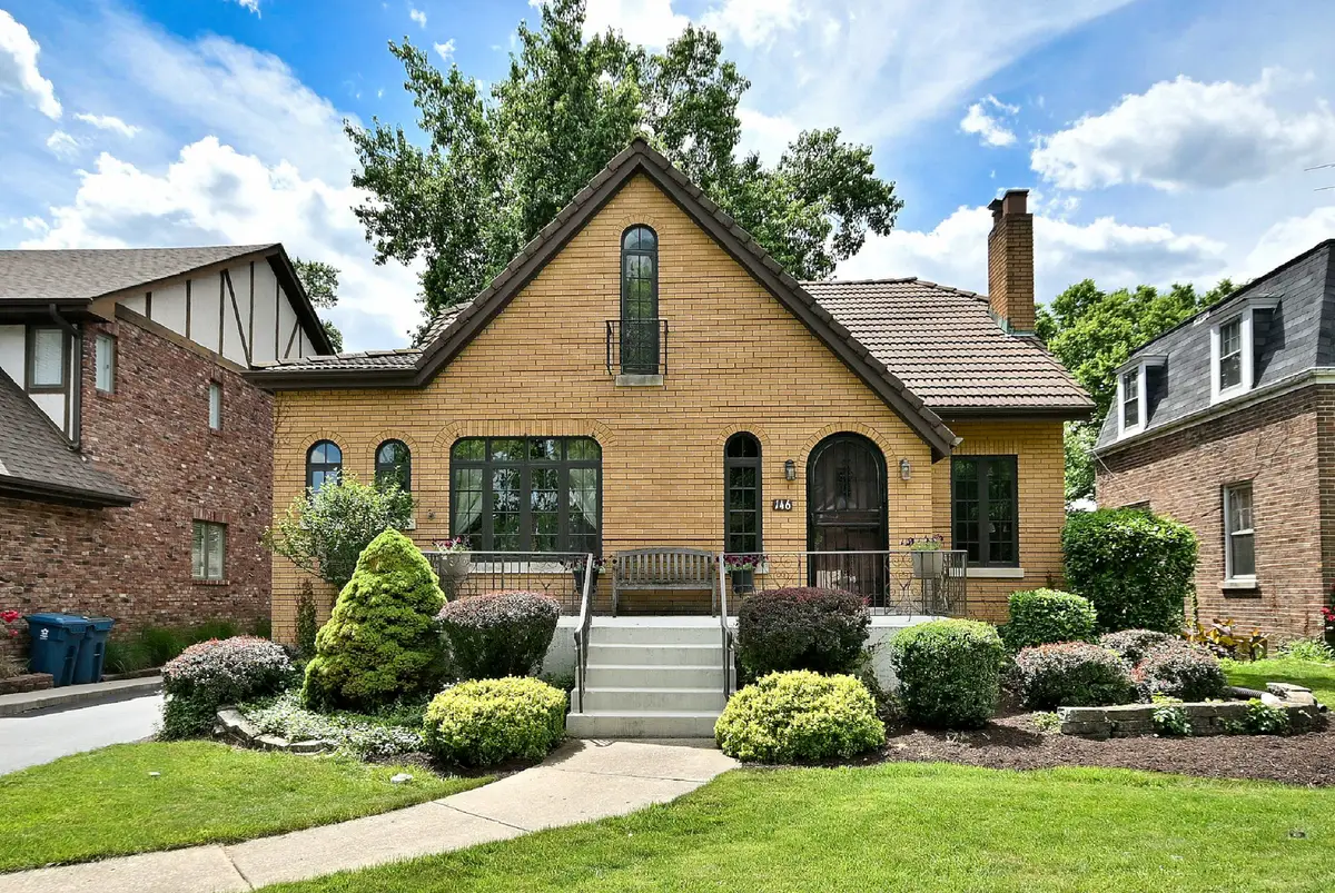 146 S Poplar Avenue, Elmhurst, IL 60126 - #1