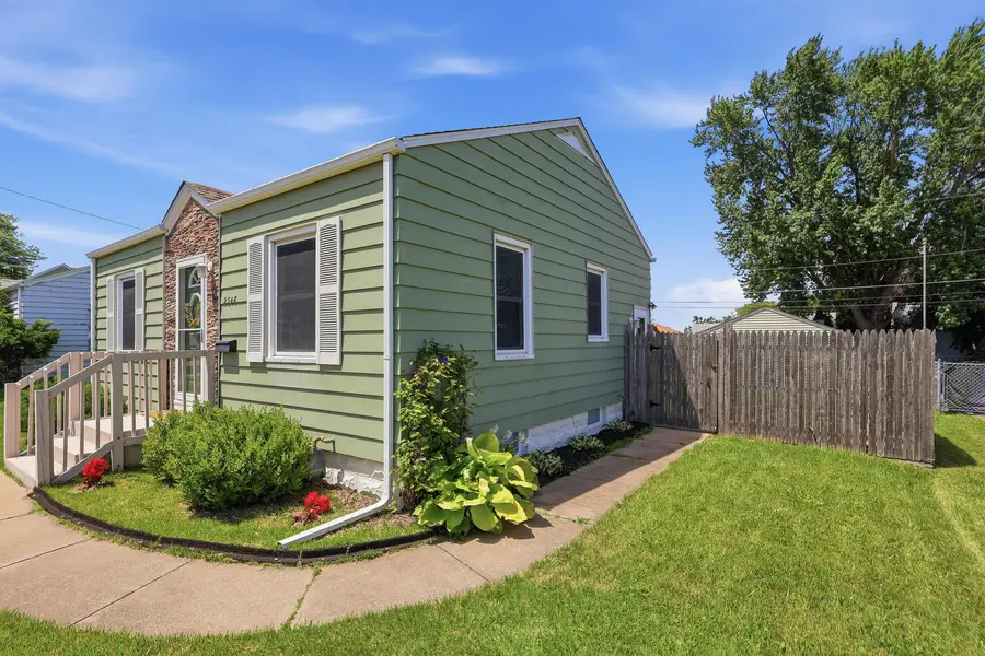 2348 W High Street, Davenport, IA 52804 - #3